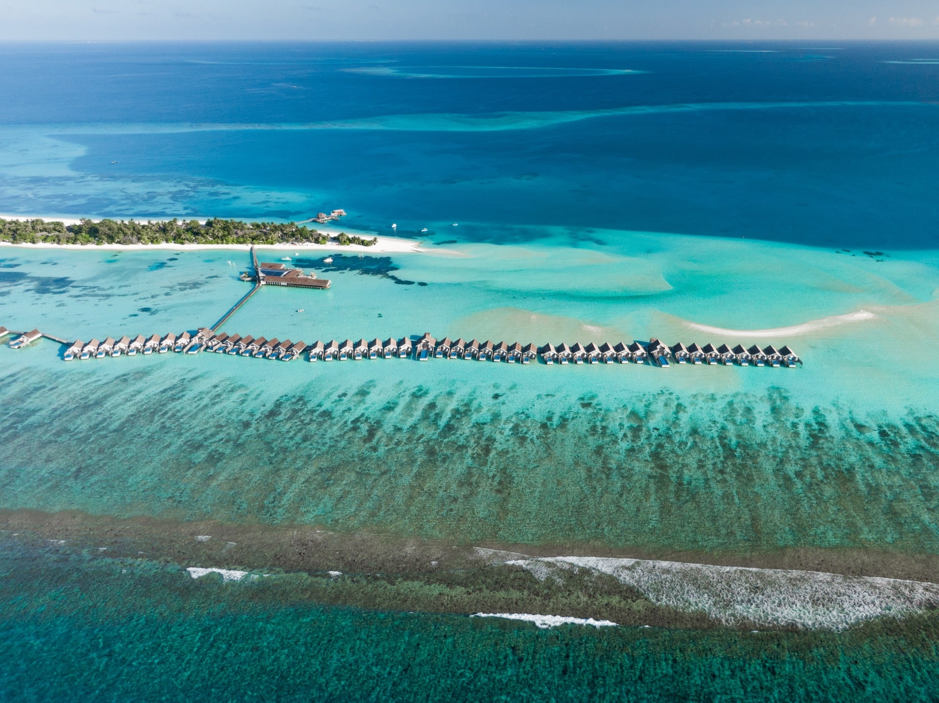 4299_20190708_MAVIC_CAMILLA_DELLION_MALDIVES_LUX_2DJI_0298_EDIT_3945x2957