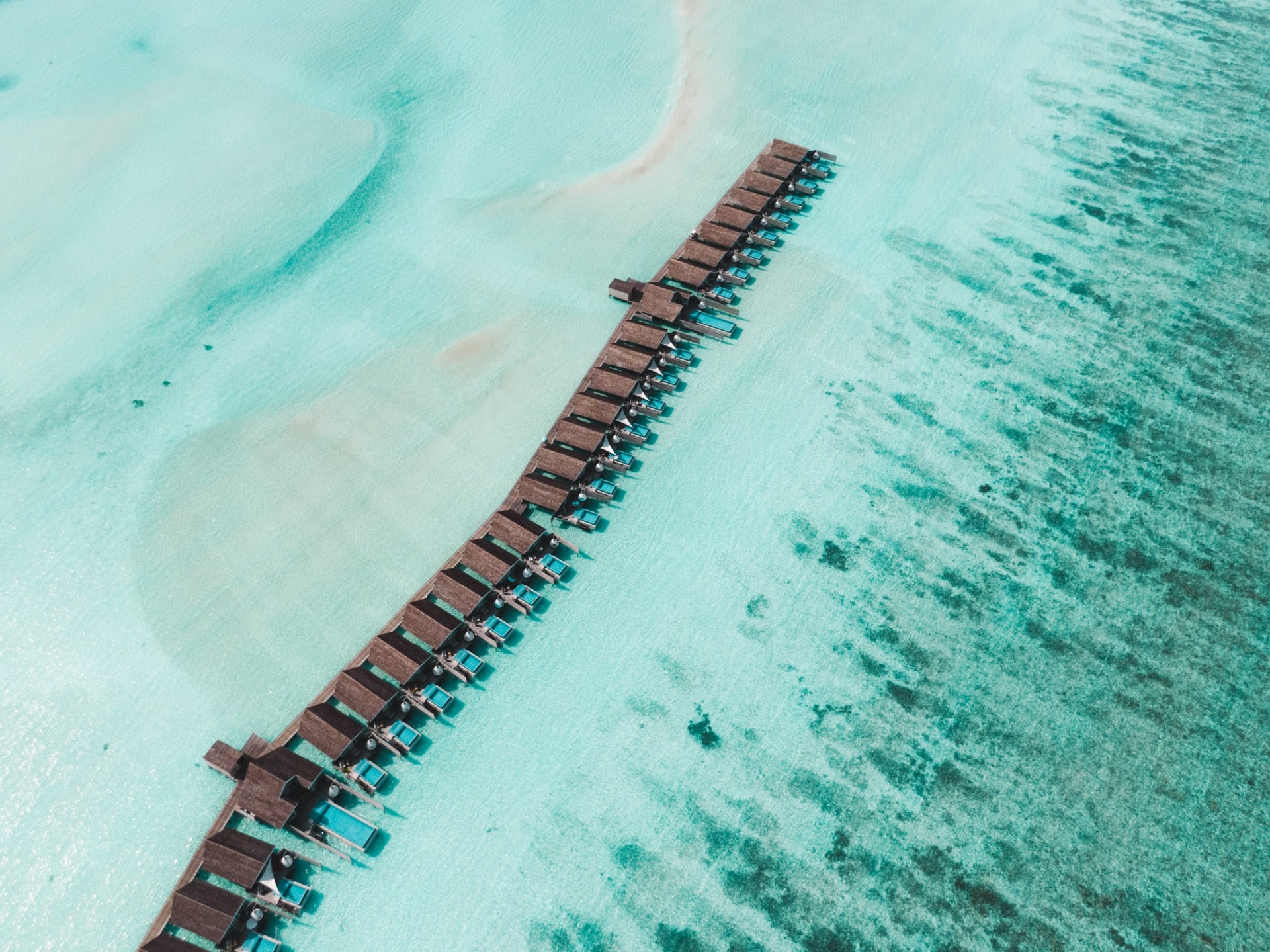 4300_20190707_MAVIC_CAMILLA_DELLION_MALDIVES_LUX_DJI_0251_EDIT_3384x2536